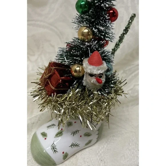 Retro Christmas‎ Kitschy Boot Vintage Santa  Assemblage Display Vintage Decor - Picture 2 of 9